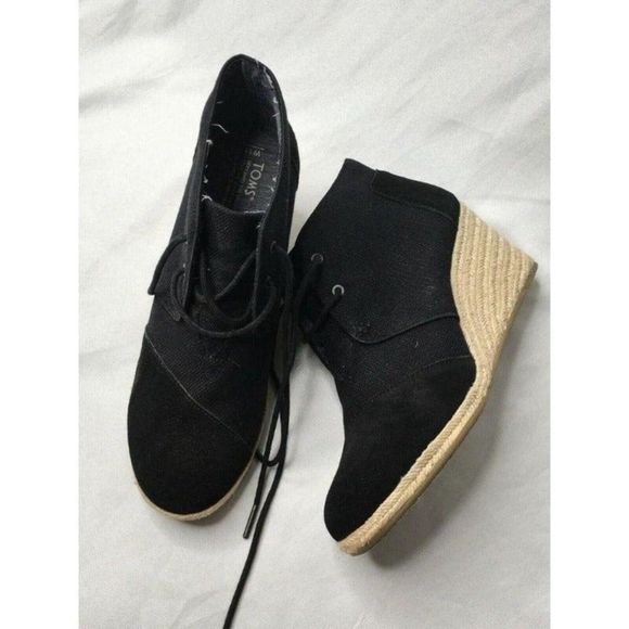 TOMS Black  Canvas Desert Wedge Lace-Up Ankle Booty Shoes Style 681114 US11 - Picture 1 of 10